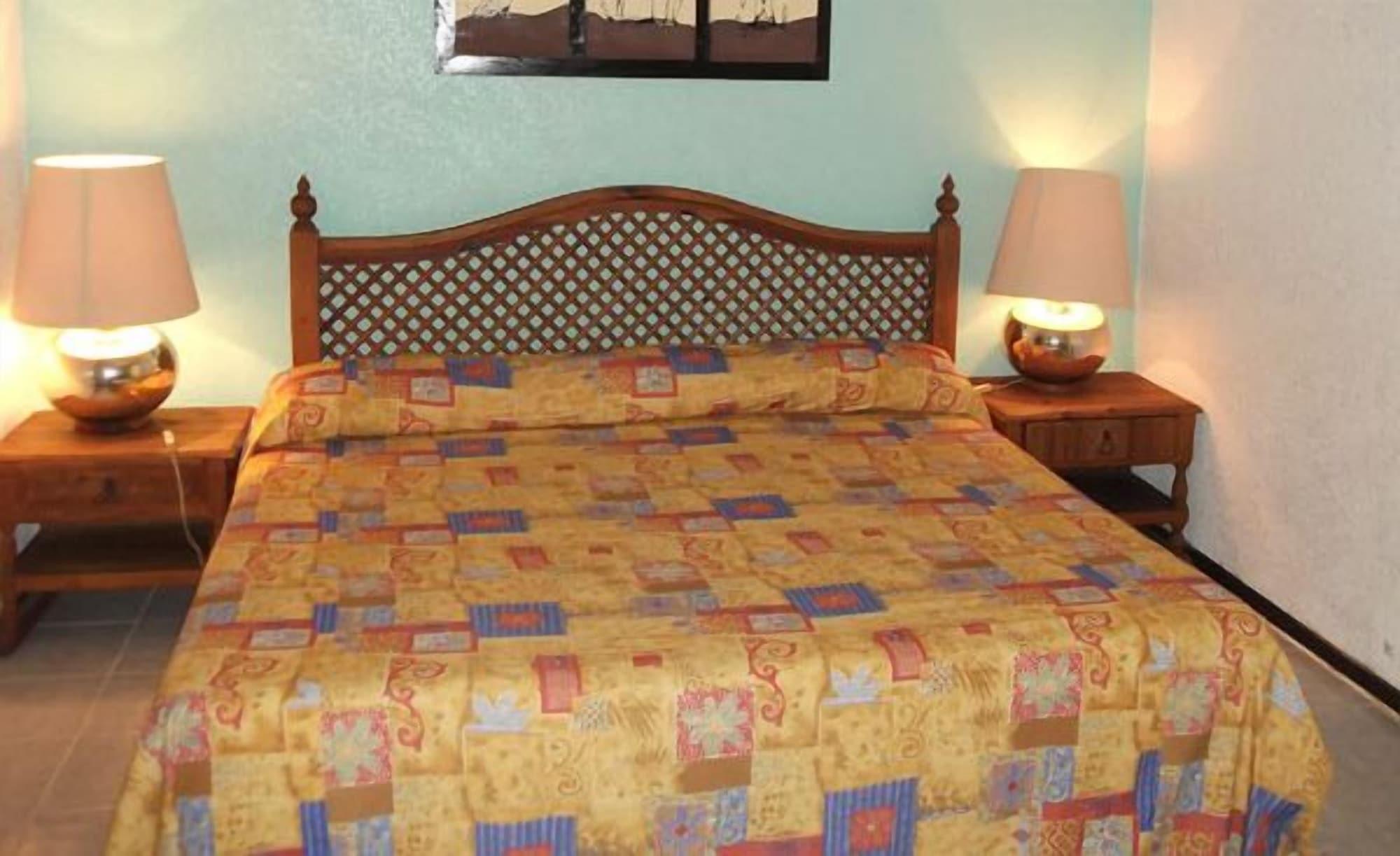 Hotel Spa Taninul Los Puentes エクステリア 写真