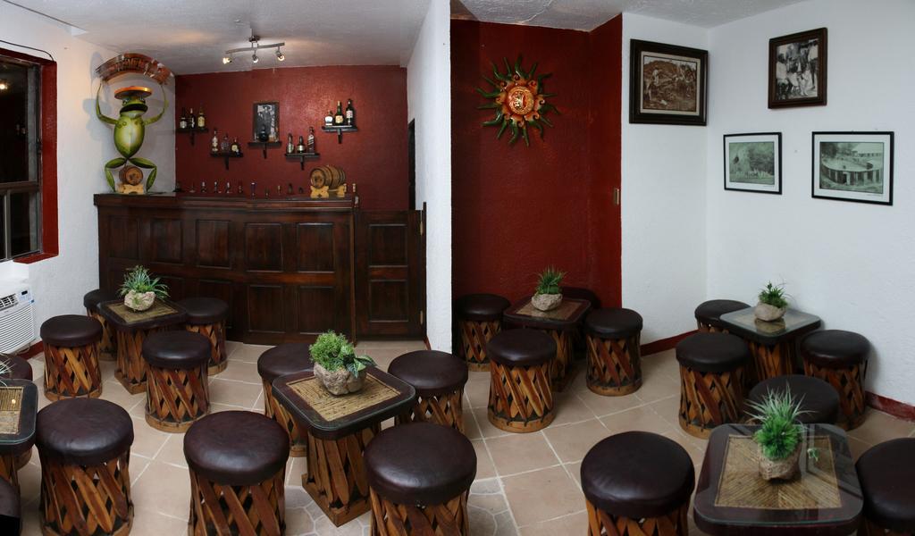 Hotel Spa Taninul Los Puentes エクステリア 写真