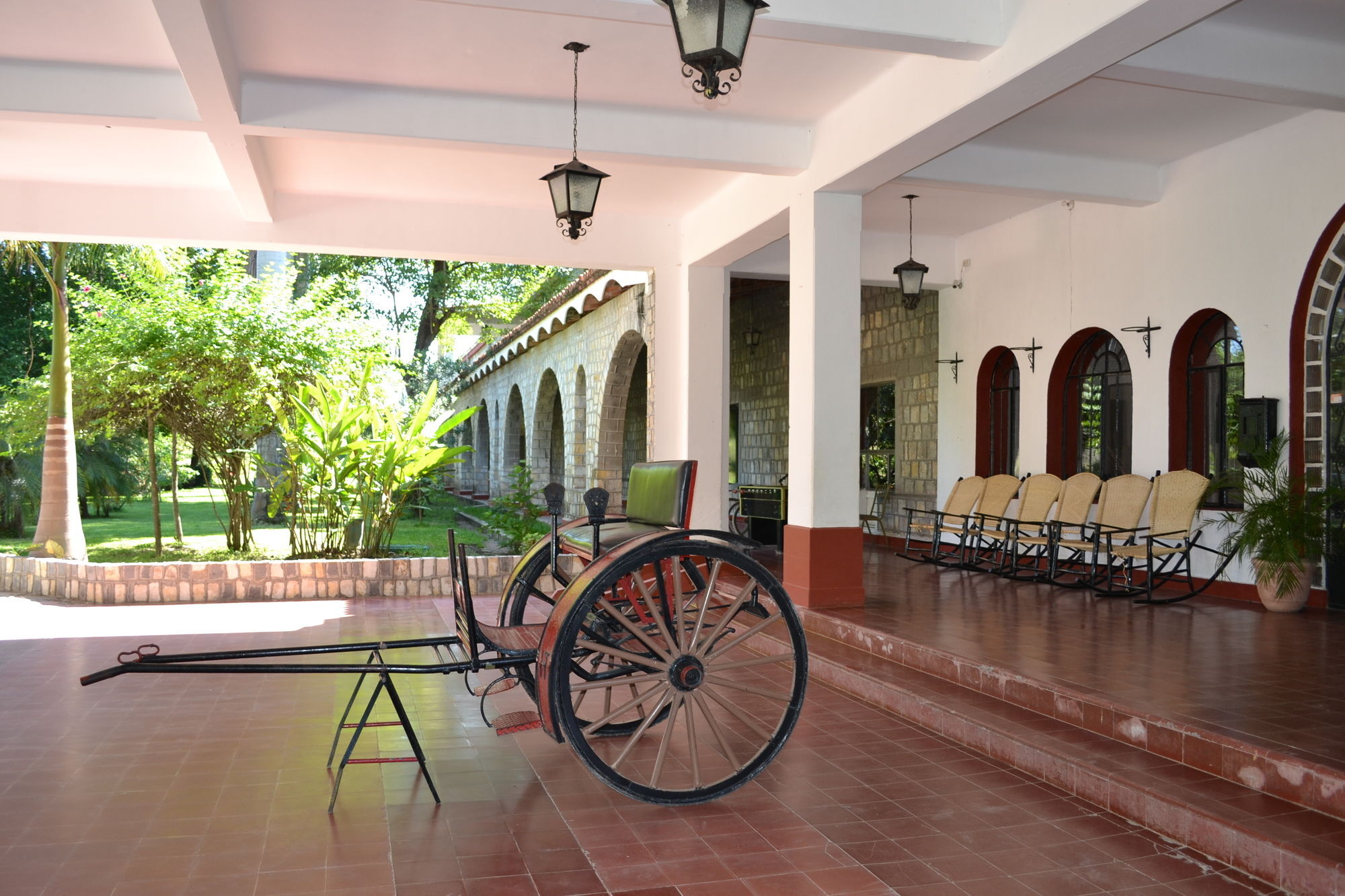 Hotel Spa Taninul Los Puentes エクステリア 写真