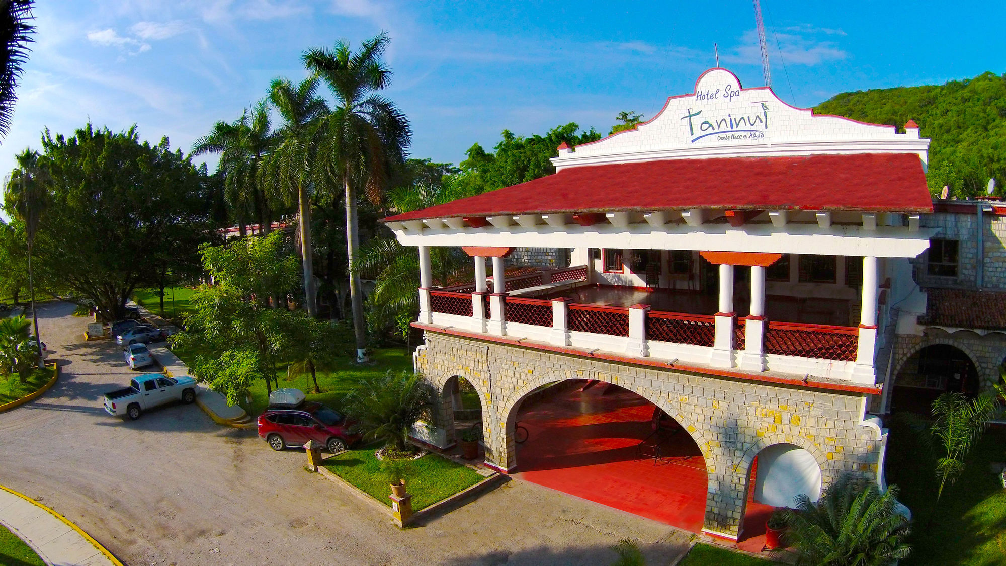 Hotel Spa Taninul Los Puentes エクステリア 写真