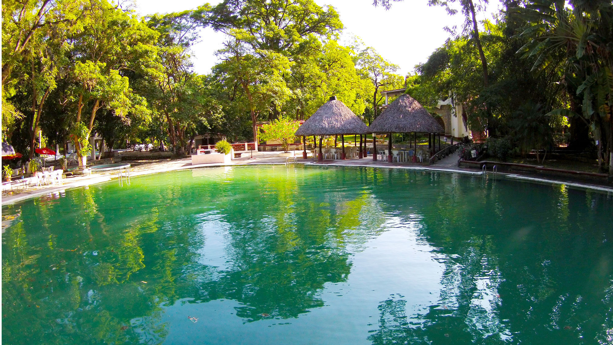 Hotel Spa Taninul Los Puentes エクステリア 写真